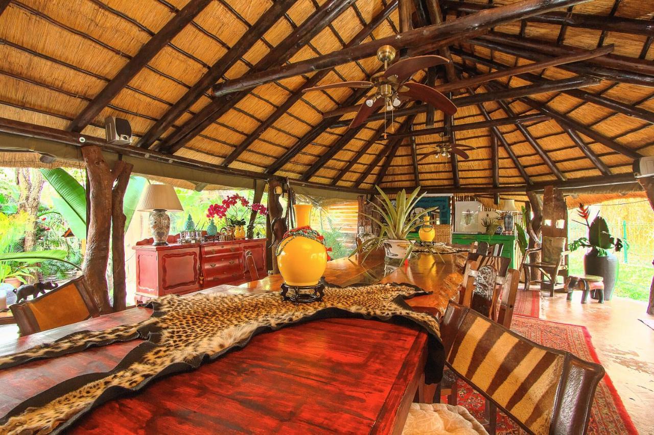Wielewaal Bush Lodge Marloth Park Extérieur photo