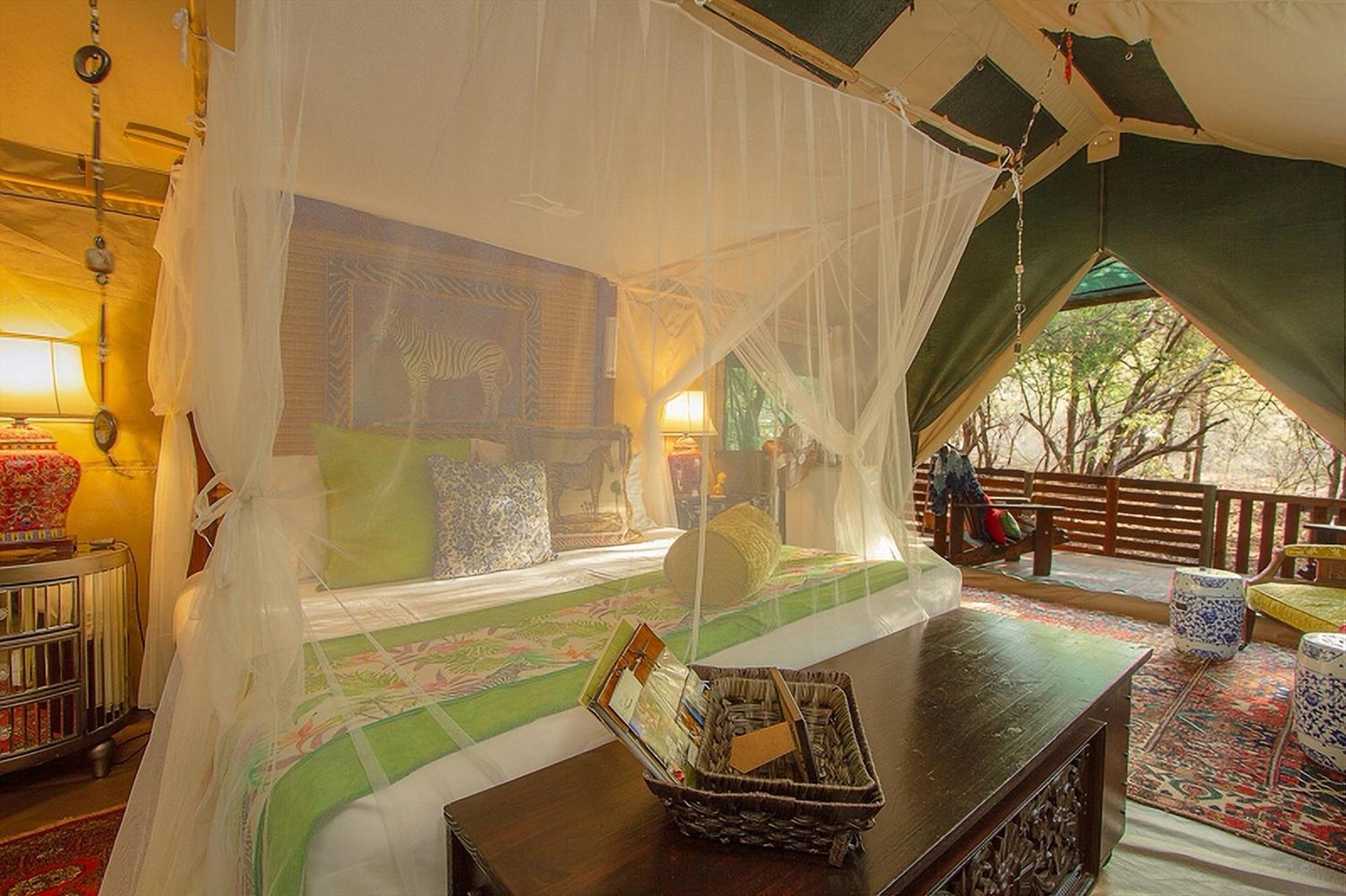 Wielewaal Bush Lodge Marloth Park Extérieur photo